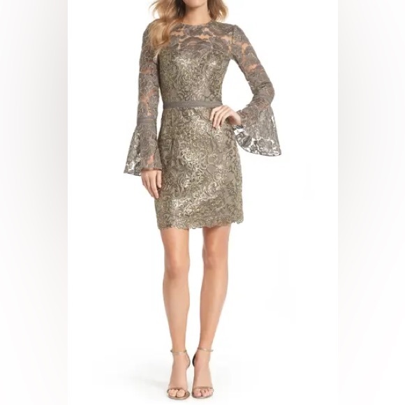 NWT Tadashi Shoji Bell-Sleeve Lace Dress - Picture 1 of 13